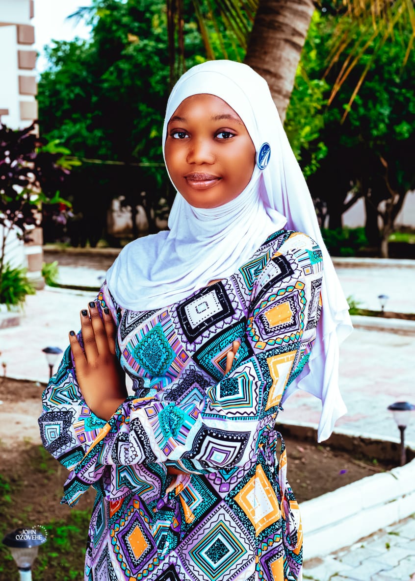 Ilyas Juweirat Oyiza